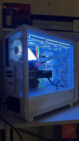 PC Gaming مواصفات قوية مستعمل للبيع في بغداد