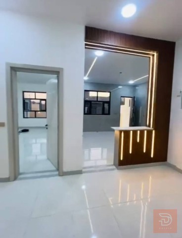 دار سكن حديثة ثلاث غرف نوم 200م للبيع في واسط