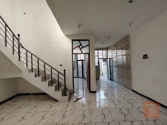 دار سكن حديثة بمساحة 100 متر مربع جديد للبيع في واسط
