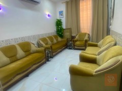 تخم تركي عشر مقاعد نظيف جداً مستعمل للبيع في بغداد