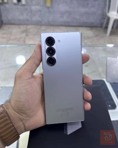 سامسونج زد فول 6 نظيف جدا مستعمل للبيع في بغداد