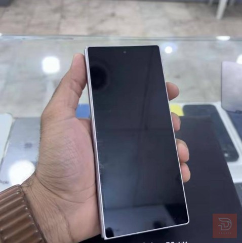 سامسونج زد فول 6 نظيف جدا مستعمل للبيع في بغداد
