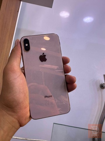 آيفون Xs max ذاكرة 256 مستعمل للبيع في النجف الأشرف
