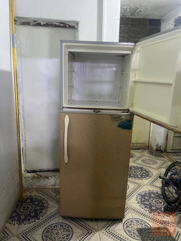 ثلاجة حجم كبير مستعمل للبيع في واسط