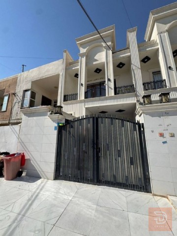 بيت طابقين في حي بيركوت الجديدة للبيع في أربيل