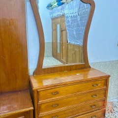 ميز مرايه وجربايه وزاويه تسكام للبيع في كربلاء المقدسة