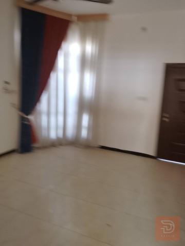 دار حديثة في الامراء الجديدة للبيع في ديالى