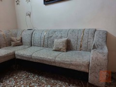 ديوان 11 مقعد نظيف مستعمل للبيع في بغداد