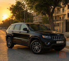 جيب لاريدو 2016 نظيفة جداً للبيع في بغداد