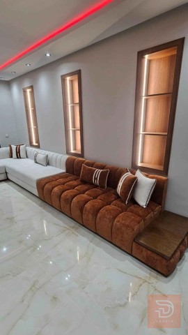 ديوان مودرن خشب زان مصري المتر من 170 ألف للبيع في بغداد