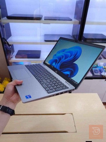 لابتوب DELL precision 3560 شاشة لمس للبيع في بغداد