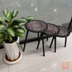 طقم طاولات جانبية دائرية بنقشة ماندالا 3 أحجام مختلفة للبيع في بغداد