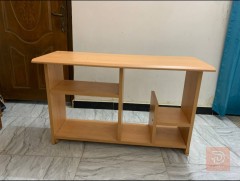 ميز مستعمل للبيع في ميسان