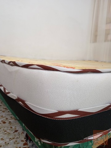 دوشك طول ٢٠٠ العرض ١٦١ للبيع في النجف الأشرف
