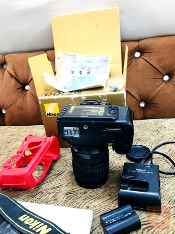 كامرة نيكون 7100D مع ملحقاتها مستعمل للبيع في بغداد