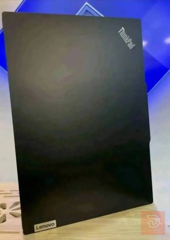 لابتوب Lenovo الجيل العاشر 14 انج للبيع في بغداد