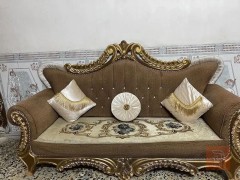 تخم ٨ مقاعد مع البردات والتلبيسه مستعمل للبيع في بغداد