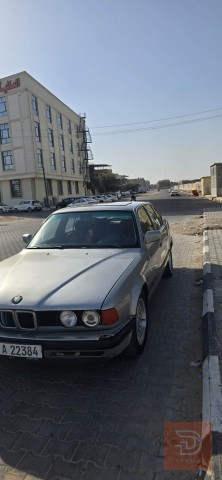 BMW 735 صبغ جمالي 1989 للبيع في البصرة