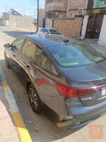 فورتي 2023 وردي للبيع في بغداد