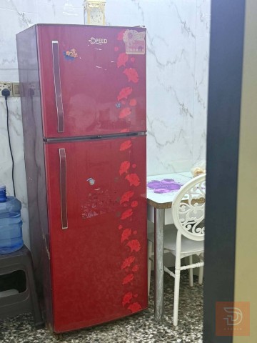 ثلاجة نظيفة جداً مستعمل للبيع في النجف الأشرف