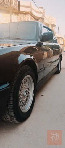 BMW موديل 91 لون اسود للبيع في ديالى