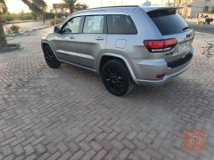 جيب لاريدو 2021 للبيع في كربلاء المقدسة