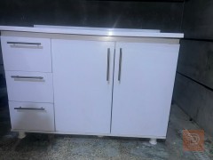 كاونتر HDF مع سنك وملحق للبيع في بغداد