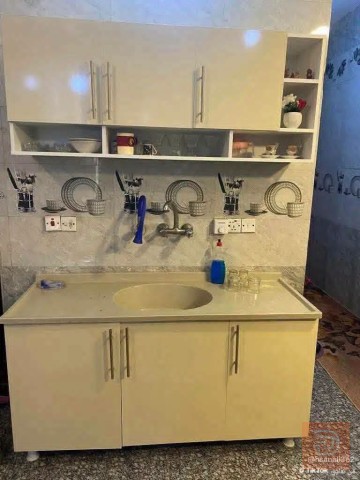 سنك وملحق خشب MDF قياس متر ونص للبيع في كربلاء المقدسة