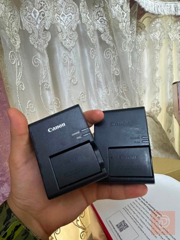 كاميرا كانون 850D نظيفة جداً مستعمل للبيع في بغداد