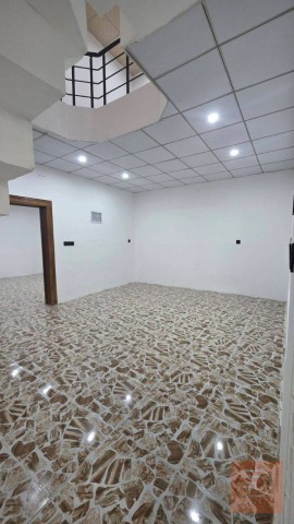 بيت طابقين قرب شارع 120M وسوك سامان شيخاني للبيع في أربيل