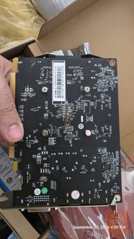 كارت شاشة 4 كيكا DDR5 للبيع في بغداد