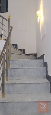 بيت بناء حديث في حمدان 140م² للبيع في البصرة