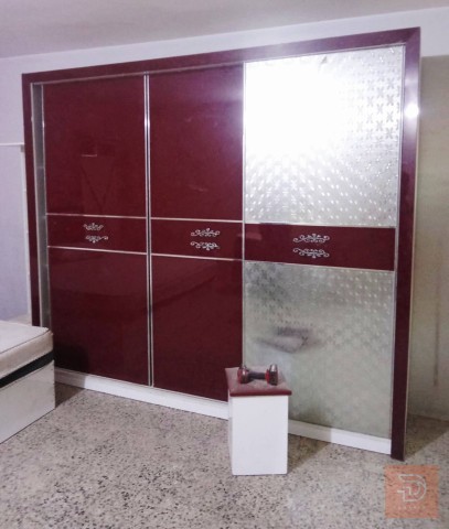 غرفة تركي ٣ ابواب سلايت مع دوشك مستعمل للبيع في بغداد