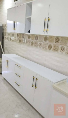 مترين راقي يدات ذهبيه جديد متوفر الوان للبيع في بغداد