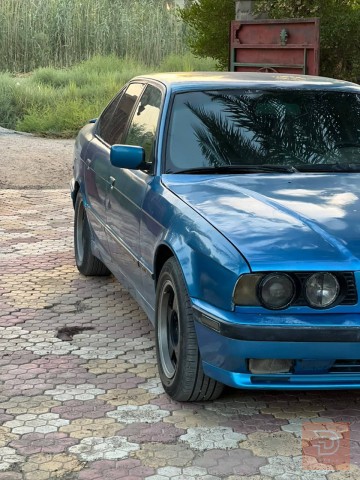 بي ام 525 للبيع في بابل