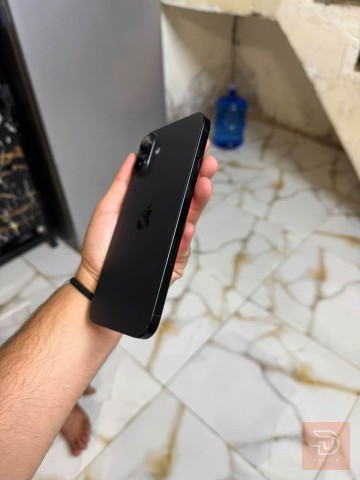 ايفون 16 بلاس نظيف اسود للبيع في بغداد