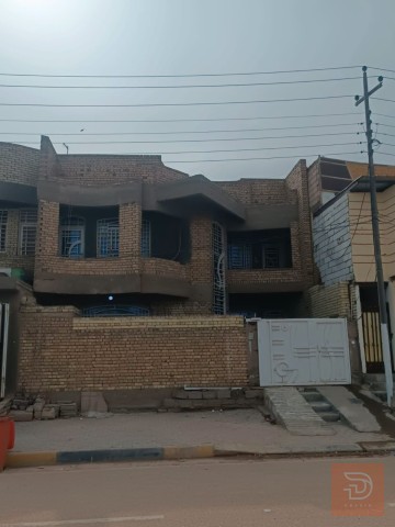 بيت تجاري مساحة ٢٠٠ متر للبيع في كربلاء المقدسة