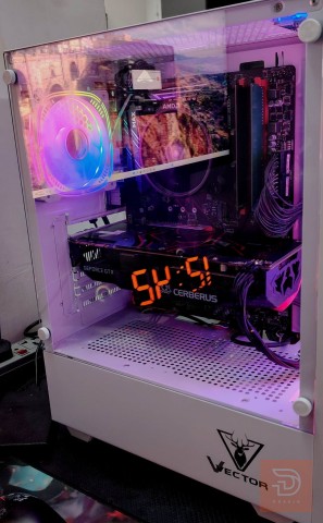 كيس كيمنك مواصفات R7 2700X و GTX 1070TI ابيض للبيع في نينوى