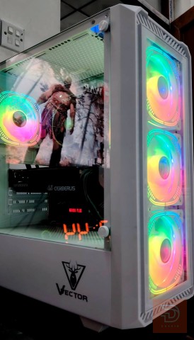 كيس كيمنك مواصفات R7 2700X و GTX 1070TI ابيض للبيع في نينوى