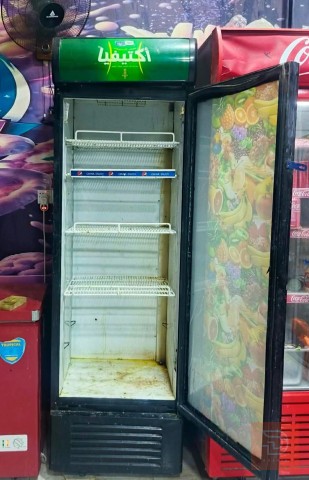 مجمده وثلاجة مستعملة للبيع في الأنبار