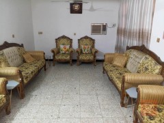 تخم تركي زان عشر مقاعد مستعمل للبيع في بغداد