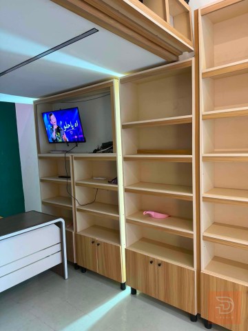 رفوف جديدة غير مستخدمة 85 *250 للبيع في بغداد