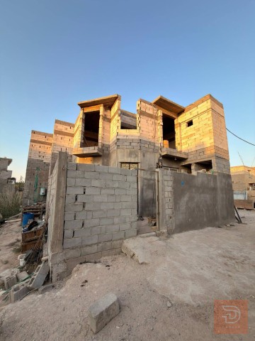 دار سكن طابقين مساحة 200 متر للبيع في البصرة
