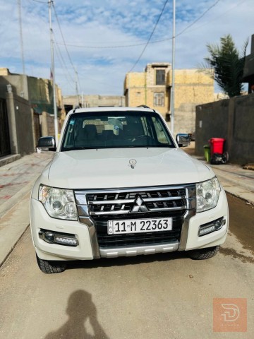 ميتسوبيشي باجيرو 2015 مكفولة للبيع في كربلاء المقدسة