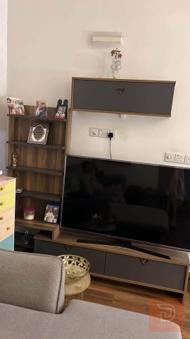 بوفيه ميز بلازما للبيع في بغداد