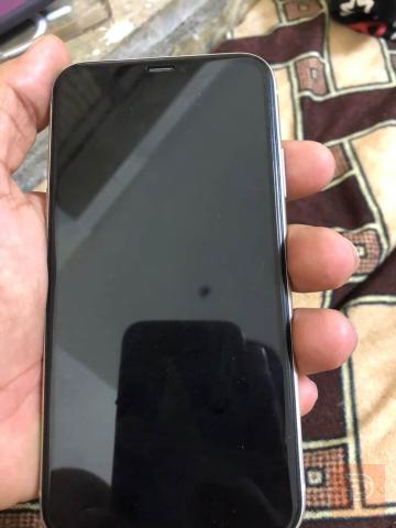 تلفون بلادي 128 غيغا للبيع في بغداد