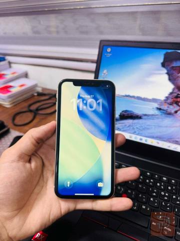 ايفون 11 عادي 128 غيغا ابيض للبيع في النجف الأشرف