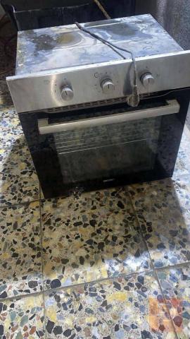 سنك مع كاونتر وطباخ المنور للبيع في بغداد