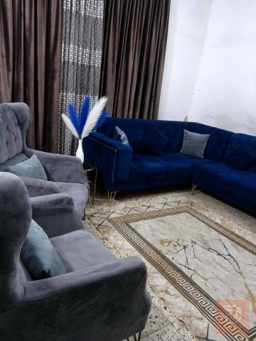 ديوان تسكام 9 مقاعد مستعمل للبيع في بغداد