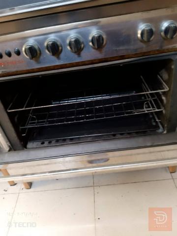 طباخ مصري نظيف مستعمل للبيع في بغداد